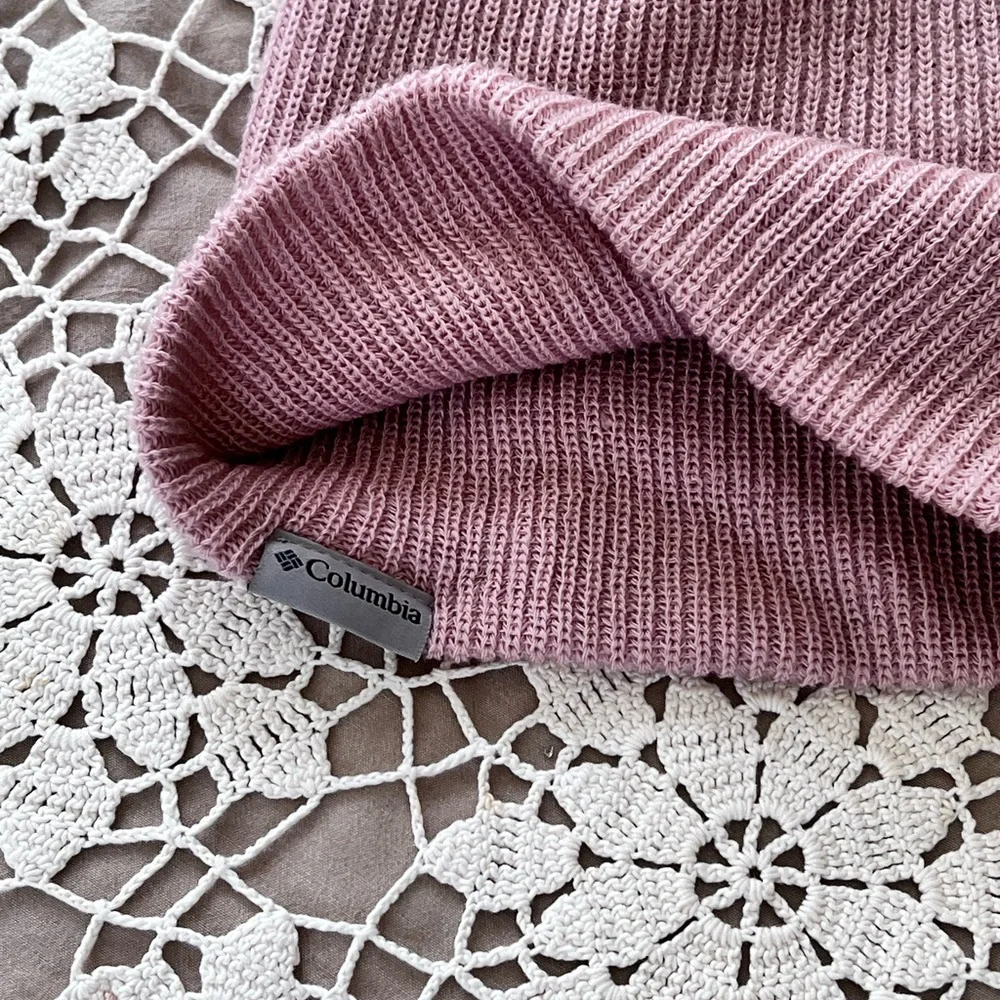Columbia | Like new women’s pink ribbed knit beanie